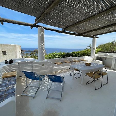 Limoneto Apartment Stromboli Bagian luar foto