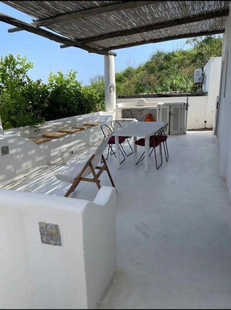 Limoneto Apartment Stromboli Bagian luar foto